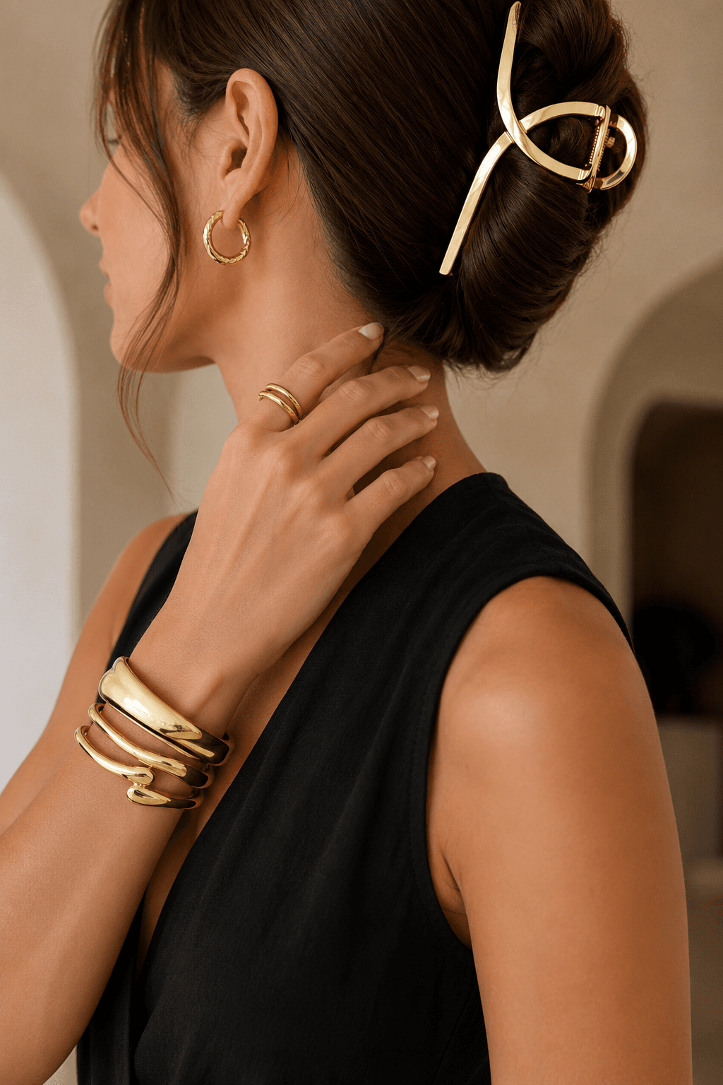 Large metal claw clip for medium to thick hair — elevated minimal hair accessory on Amazon for clean girl look 2026